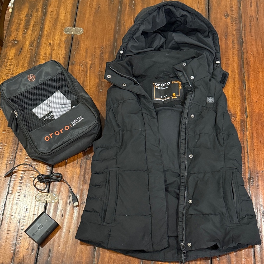 Ororo Women's Black Heated Puffer Vest with Hood